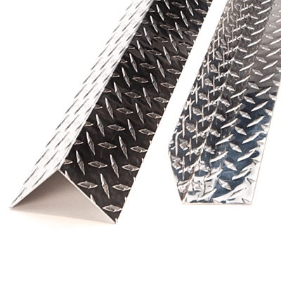 Coin de mur en aluminium diamanté